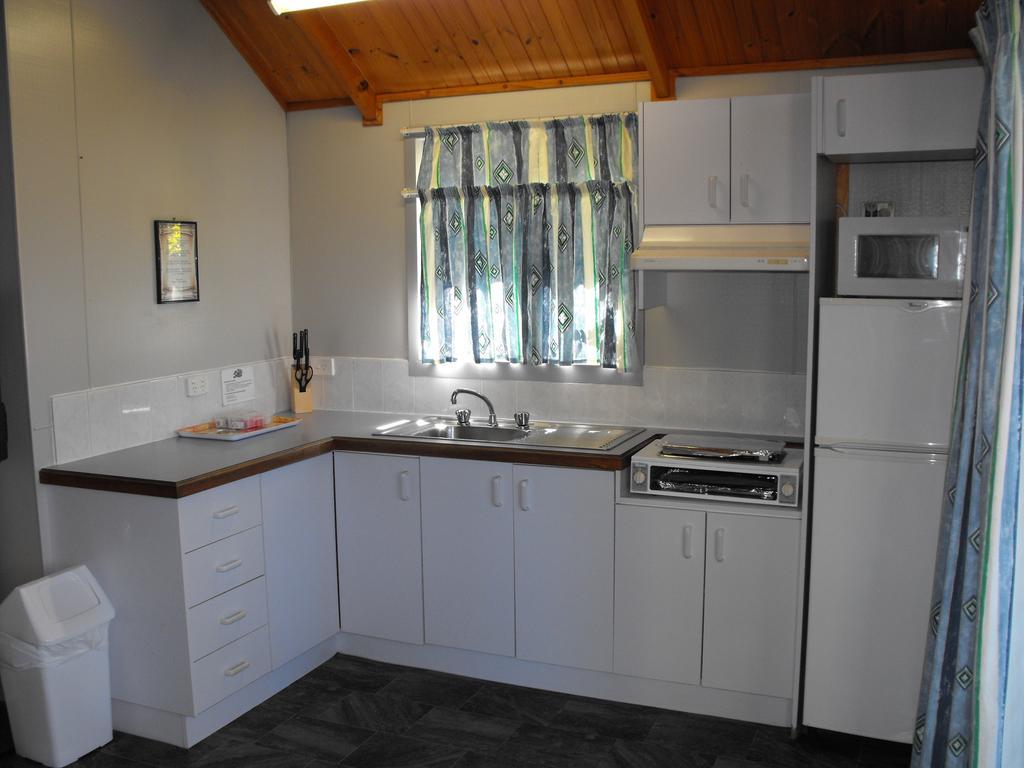 Smugglers Cove Holiday Village Forster Room photo